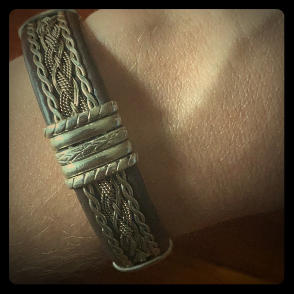 Adjustable cuff bracelet